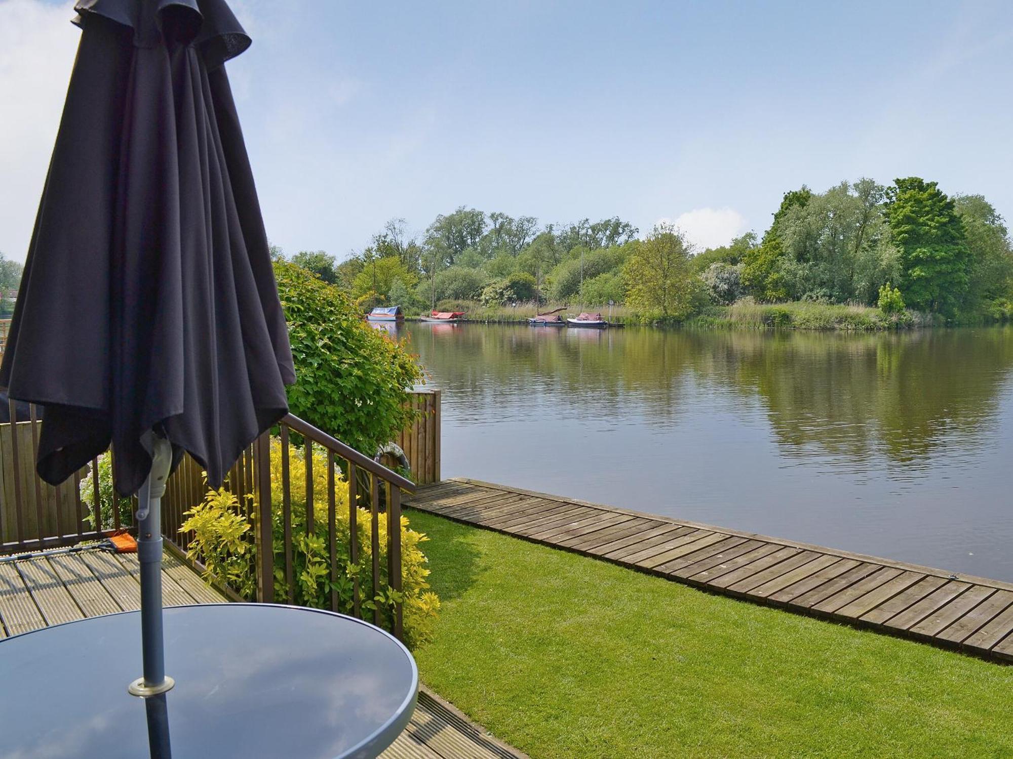 Herons View - 28279 Brundall Exteriör bild